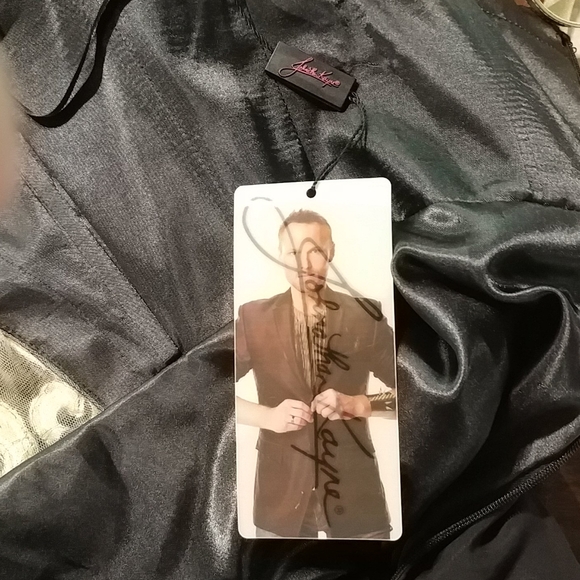 Jonathan Kayne gown - Picture 9 of 12